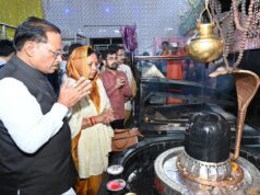 श्रद्धा और आस्था का प्रमुख केंद्र है बाबा धाम : मुख्यमंत्री विष्णु देव साय, महाशिवरात्रि पर बाबा धाम में मुख्यमंत्री ने की पूजा-अर्चना, 1.20 करोड़ के विकास कार्यों का शिलान्यास, मुख्यमंत्री ने सपत्नीक श्री श्री 108 श्री सत्यनारायण बाबा धाम में की पूजा-अर्चना, प्रदेशवासियों की सुख-समृद्धि और खुशहाली की कामना