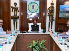 मुख्यमंत्री की उच्चस्तरीय समीक्षा बैठक , आवश्यक वस्तुओं की कालाबाजारी करने वालों पर कड़ी करवाई के निर्देश, आमजनों की सुविधा के लिए बनाया गया है राज्य स्तरीय कंट्रोल रूम, 1800-233-3663 पर कॉल कर ले सकते है सही जानकारी