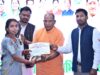 अंतर्राष्ट्रीय महिला दिवस के अवसर पर उत्कृष्ट कार्य करने वाले 21 आंगनबाड़ी कार्यकर्ता और सहायिकाओं को किया गया सम्मानित