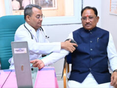 मुख्यमंत्री विष्णुदेव साय ने विधानसभा परिसर में तीन दिवसीय स्वास्थ्य शिविर का किया शुभारंभ, स्वयं स्वास्थ्य जांच कराकर स्वास्थ्य के प्रति जागरूकता का दिया सशक्त संदेश