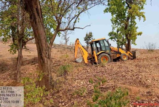 वन विभाग की सक्रियता से अवैध उत्खनन पर हुई तत्काल कार्यवाही ,जेसीबी मशीन जब्त, संबंधित व्यक्तियों के विरुद्ध वन अपराध प्रकरण दर्ज