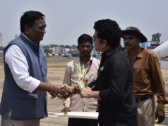 भारत रत्न सचिन तेंदुलकर का एयरपोर्ट में आत्मीय स्वागत