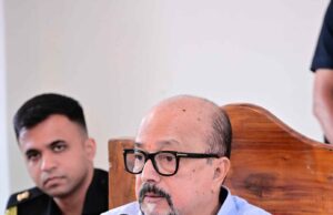 राज्यपाल रमेन डेका ने ग्राम बेहराखार जाकर विशेष पिछड़ी जनजाति बिरहोर समुदायों से की आत्मीय मुलाकात, बिरहोर समुदाय के शिक्षा, स्वास्थ्य और आत्मनिर्भरता पर दिया जोर