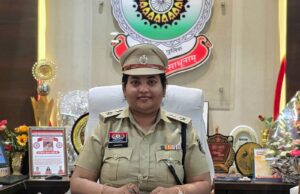 IPS श्रीमती निवेदिता पाल ने जांजगीर -चांपा जिले के प्रभारी पुलिस अधीक्षक के पद पर पदभार ग्रहण किया, जिले की कानून- व्यवस्था एवं ड्यूटी से संबंधित महत्वपूर्ण विषयों पर की आवश्यक चर्चा