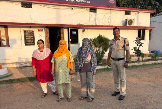 पारिवारिक विवाद में हत्या : पत्नी एवं बेटी सहित 03 गिरफ्तार