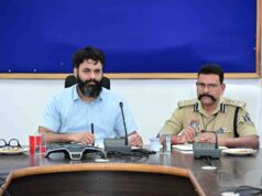 स्कूली बच्चों की सुरक्षा सर्वोच्च प्राथमिकता, सड़क सुरक्षा नियमों का अनिवार्य पालन करें, विद्यालयों में नशा मुक्ति जागरूकता अभियान चलाने के निर्देश, कलेक्टर रोहित व्यास ने निजी स्कूल संचालकों की बैठक लेकर दिए आवश्यक दिशा-निर्देश