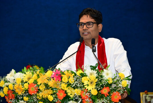 आर्टिफिशियल इंटेलिजेंस को अपनाने वाले ही भविष्य का नेतृत्व करेंगे : वित्त मंत्री ओ.पी. चौधरी, AI से डरने की नहीं, उसे अवसर में बदलने की है जरूरत, वित्त मंत्री ने मैक कॉलेज के राष्ट्रीय सम्मेलन में युवाओं से कहा- बदलती तकनीक के अनुरूप स्वयं को करें तैयार