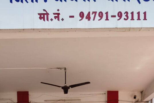 सात लीटर अवैध कच्ची महुआ शराब के साथ आरोपी गिरफ्तार, आरोपी के विरुद्ध आबकारी एक्ट के तहत कार्यवाही करते हुए गिरफ्तार कर न्यायिक रिमांड पर भेजा गया
