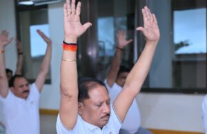 चिंतन शिविर 3.0 : योग से हुई नई सुबह, मुख्यमंत्री विष्णु देव साय ने दिया स्वस्थ और संतुलित जीवन का संदेश