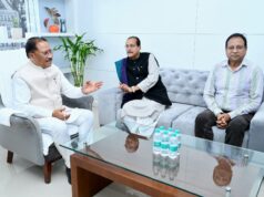 मुख्यमंत्री विष्णु देव साय से झारखंड के वित्त मंत्री राधाकृष्ण किशोर ने की सौजन्य भेंट, छत्तीसगढ़ और झारखंड के बीच विकास, जनजातीय विरासत एवं परस्पर सहयोग के विभिन्न विषयों पर हुई चर्चा
