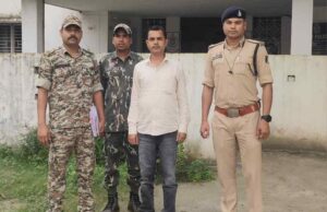 गौवंश तस्करी के मामले में फरार वाहन स्वामी मो. इम्तियाज पुलिस के हत्थे चढ़ा, DIG एवं SSP डॉ. लाल उमेद सिंह के नेतृत्व में गौ तस्करी के विरुद्ध जशपुर पुलिस की लगातार सख्त कार्रवाई जारी