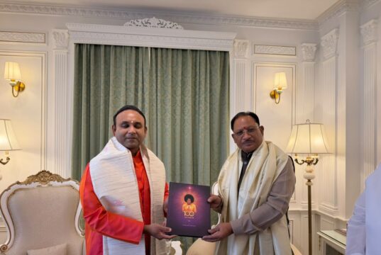 मुख्यमंत्री विष्णुदेव साय ने सत्य साई ग्राम के सेवा मॉडल को बताया जनकल्याण का प्रेरक उदाहरण, शिक्षा, स्वास्थ्य और पोषण के क्षेत्रों में सहयोग बढ़ाने पर हुई सार्थक चर्चा, छत्तीसगढ़ में सेवाओं के विस्तार पर दिया जोर