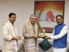छत्तीसगढ़ में बस्तर से सरगुजा तक रेल संपर्क मजबूत करने की दिशा में बड़ा कदम, मुख्यमंत्री विष्णुदेव साय ने छत्तीसगढ़ में प्रमुख रेल परियोजनाओं को गति देने रेल मंत्री अश्विनी वैष्णव से की विस्तृत चर्चा, धरमजयगढ़-पत्थलगांव-लोहरदगा रेल मार्ग को शीघ्र स्वीकृति प्रदान करने का अनुरोध
