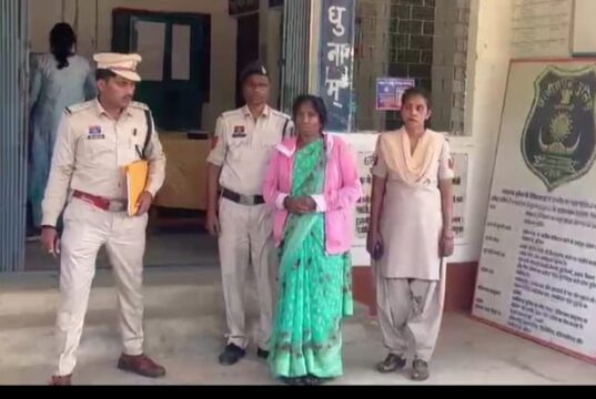 पति की नृशंस हत्या कर शव को सूटकेस में छिपाने वाली पत्नी को आजीवन कारावास की सजा, द्वितीय अपर सत्र न्यायाधीश बलराम कुमार देवांगन कुनकुरी ने सुनाया कठोर फैसला, कहा— ऐसे जघन्य अपराध में किसी भी प्रकार की नरमी स्वीकार्य नहीं