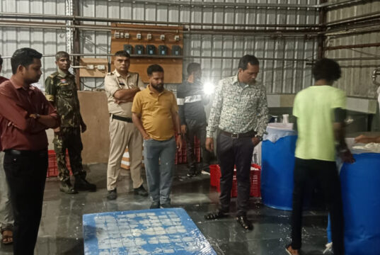 रात 12 बजे वैद्य फूड में राजस्व, खाद्य औषधि एवं पुलिस की संयुक्त टीम की दबिश, 200 किलो पनीर जब्त