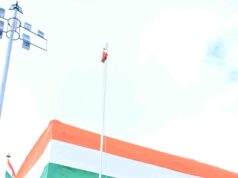 पर्यटन और संस्कृति मंत्री राजेश अग्रवाल ने रणजीता स्टेडियम जशपुर में किया ध्वजारोहण