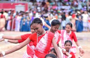 जिला मुख्यालय जशपुर में हर्षाेल्लास से मनाया गया 80वां स्वतंत्रता दिवस समारोह, पर्यटन और संस्कृति मंत्री राजेश अग्रवाल ने किया ध्वजारोहण, ली परेड की सलामी