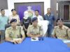 दुर्ग-धमधा रोड पर लूट के दौरान हुई हत्या का 48 घंटे में खुलासा, 100 से अधिक सीसीटीवी फुटेज एवं तकनीकी साक्ष्यों के आधार पर एक आरोपी सहित तीन विधि से संघर्षरत बालक अभिरक्षा में