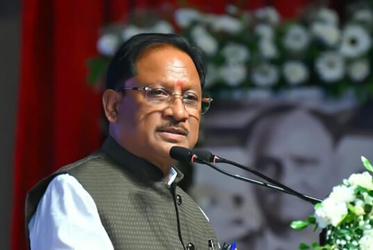 अंबिकापुर के सड़क की वायरल वीडियो का मुख्यमंत्री ने लिया संज्ञान : कलेक्टर अजीत वसंत से दूरभाष पर की चर्चा, सड़क को तत्काल सुधारने के दिए निर्देश