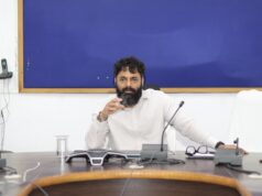ई-ऑफिस के माध्यम से ही विभागीय कार्य संपादित करने के निर्देश, मनोरा शासकीय महाविद्यालय निर्माण कार्यों में देरी पर कलेक्टर सख्त, ठेका निरस्त करने निर्देश, सेतु विभाग के एसडीओ बैठक से बिना सूचना के नदारद, कारण बताओ नोटिस जारी करने के निर्देश